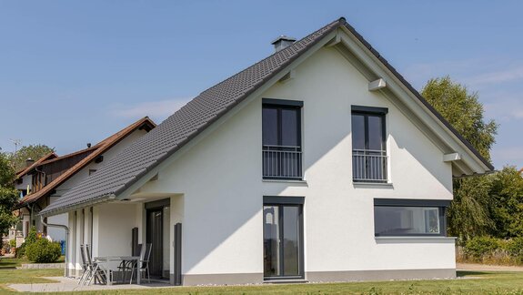 Haus Odenthal | Ländliches Familienidyll für kleinere Grundstücke.