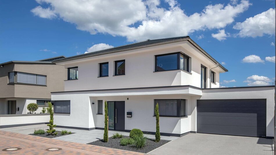 Außenansicht von Haus Pfeilschmidt: Straßenansicht